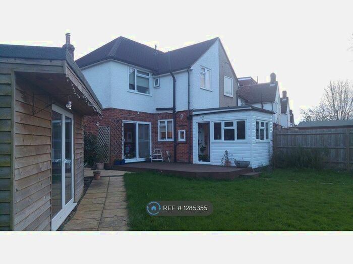 3 Bedroom Semi-Detached House To Rent In Northgate Road, Crawley RH10
