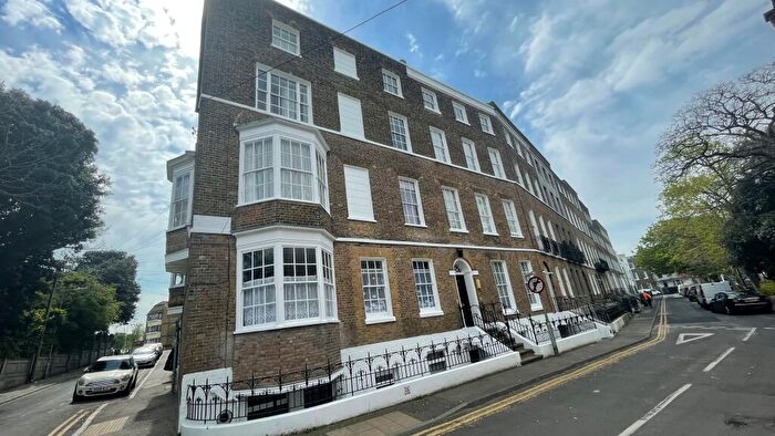 2 Bedroom Flat To Rent In Hawley Square, Margate, CT9