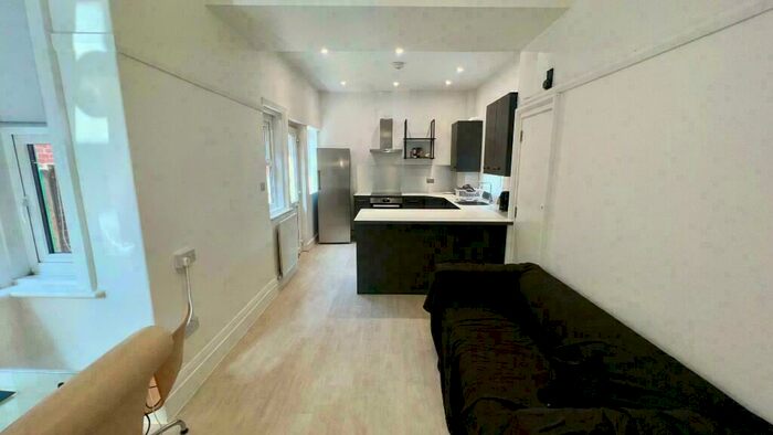 7 Bedroom Terraced House To Rent In (&#;pppw) Osborne Road, Newcastle Upon Tyne, NE2