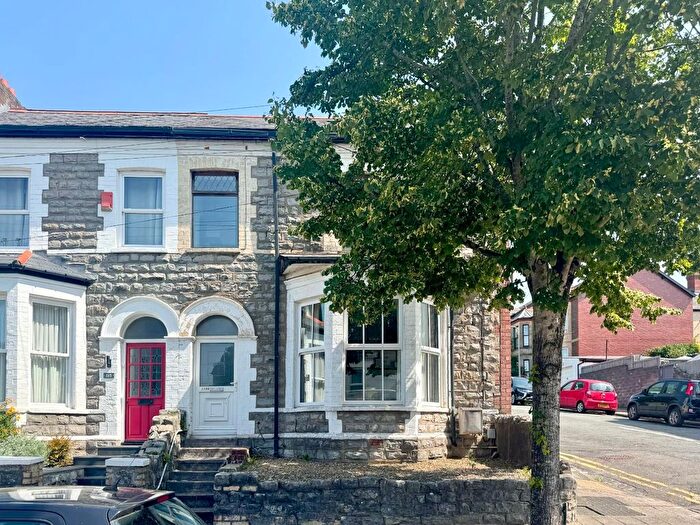 2 Bedroom Flat For Sale In Plassey Street, Penarth, CF64