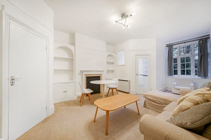 1 Bedroom Flat To Rent In Elm Tree Court, Elm Tree Road, NW8