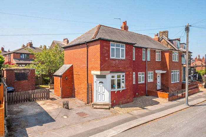 3 Bedroom Semi-Detached House For Sale In College Street, Harrogate, HG2