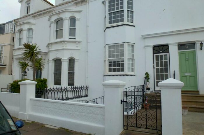 1 Bedroom Flat To Rent In Osborne Villas, Hove, BN3