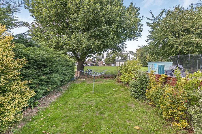 3 Bedroom End Terrace House For Sale In Gilpin Crescent, Twickenham, TW2
