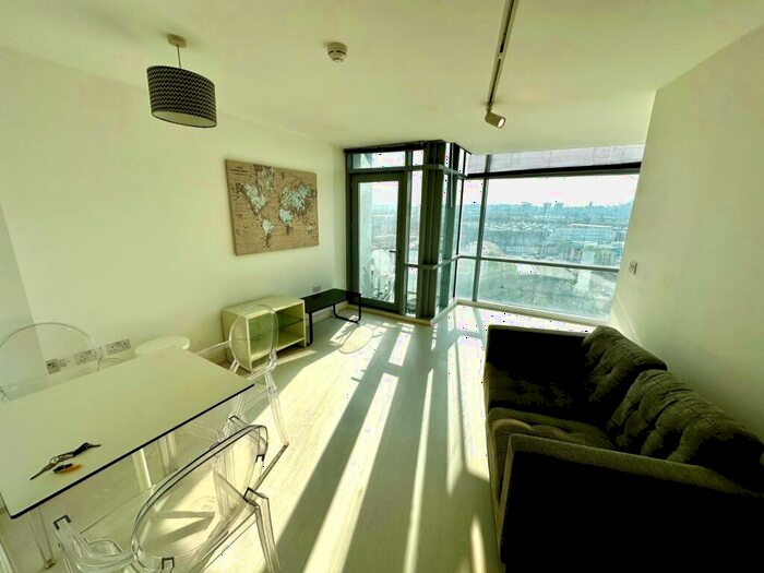 Flat To Rent In Manor Mills, Ingram Street, Leeds, West Yorkshire, LS11