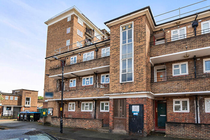 Studio For Sale In Penrose Street, London, SE17