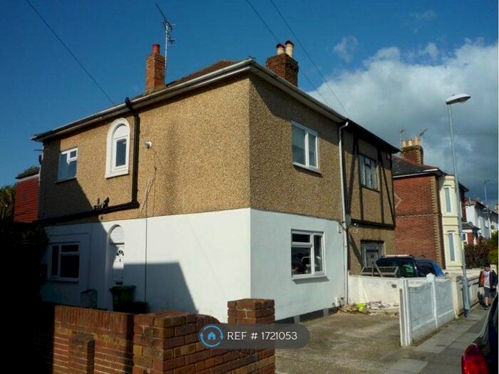 1 Bedroom Semi-Detached House To Rent In A Queens Road, Portsmouth, PO2