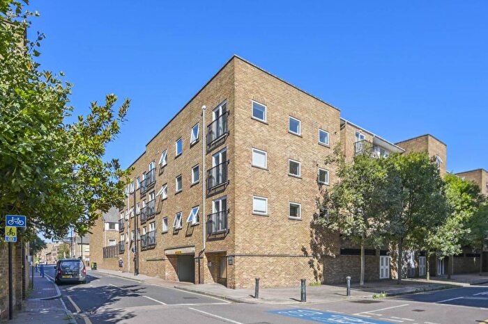 2 Bedroom Flat For Sale In Narrow Street, , Limehouse, London, E14