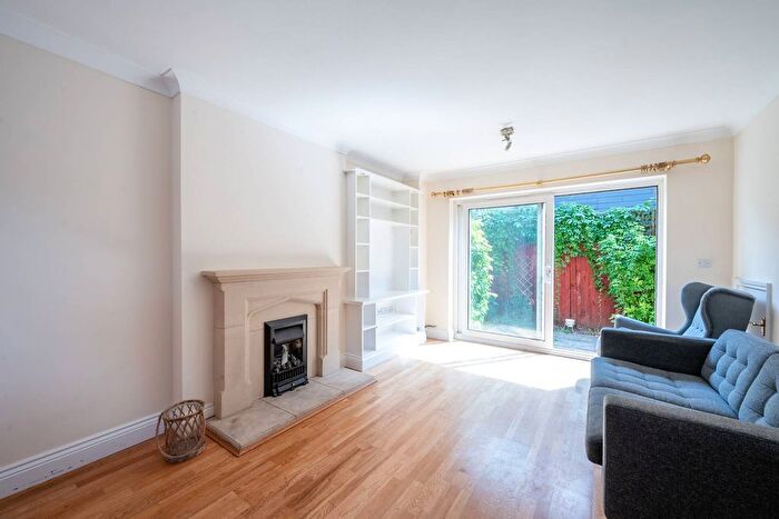 4 Bedroom Terraced House To Rent In Worple Road, Wimbledon, London, SW19