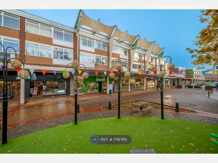 1 Bedroom Flat To Rent In Mell Square, Solihull, B91