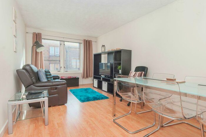 2 Bedroom Flat To Rent In L &#; Slateford Road, Edinburgh, EH11