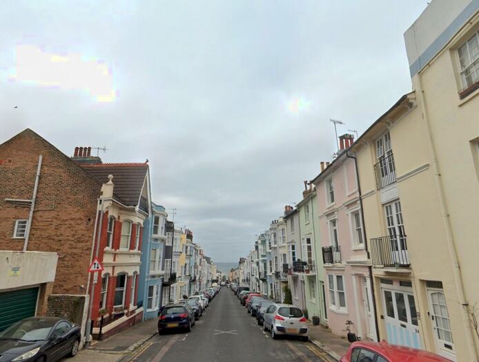 3 Bedroom Terraced House To Rent In Temple Street, BN1