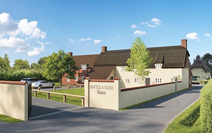 4 Bedroom Detached House For Sale In Aylesbury Road, Aylesbury, HP17