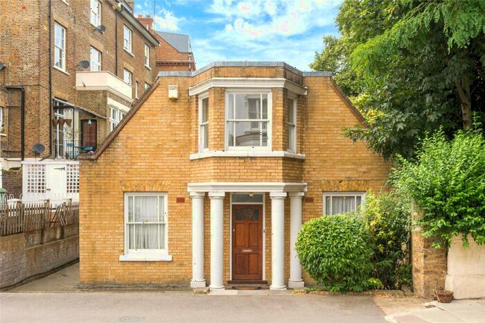 3 Bedroom Detached House To Rent In Belsize Park, Belsize Park, NW3