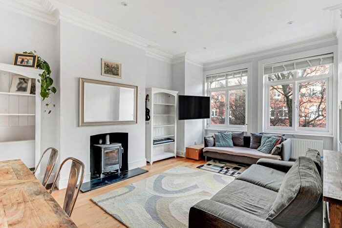 2 Bedroom Flat For Sale In Greencroft Gardens, South Hampstead, London, NW6