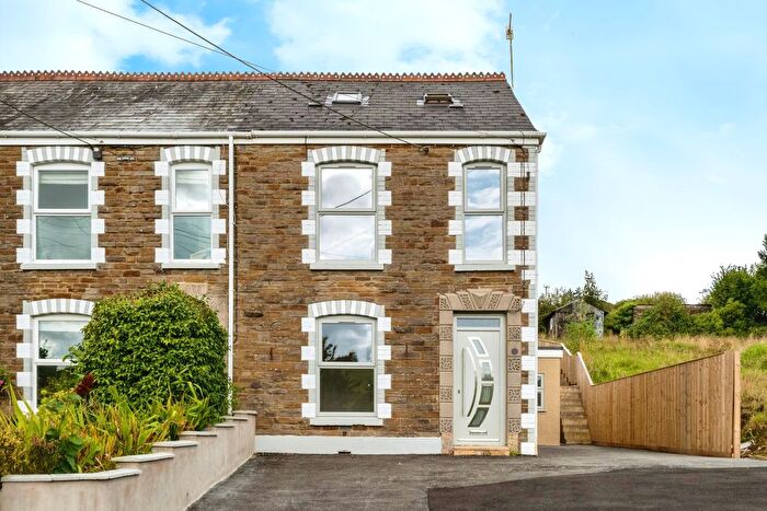 4 Bedroom End Of Terrace House For Sale In Mount Pleasant, Swansea, West Glamorgan, SA5