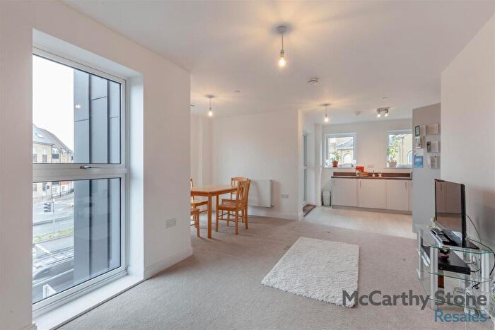 1 Bedroom Apartment For Sale In Walter House, Rainsford Road, Chelmsford, CM1