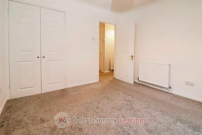 2 Bedroom Flat To Rent In Brantwood Gardens, West Byfleet, KT14