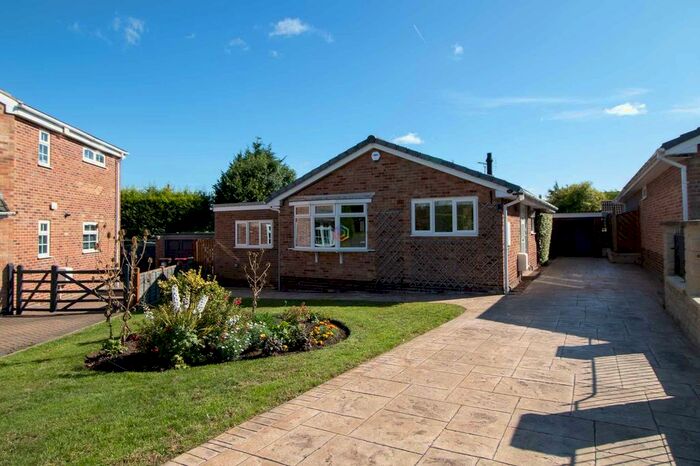 4 Bedroom Detached Bungalow To Rent In Lobelia Court, South Anston, S25