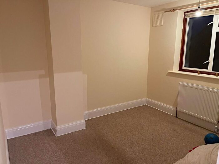 2 Bedroom Terraced House To Rent In Mayfield Road, Luton, Bedfordshire, LU2