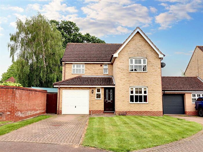 4 Bedroom Detached House For Sale In Bracken Close, Horsford, Norwich, NR10