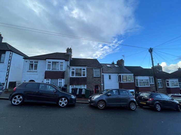 1 Bedroom Flat To Rent In Milner Road, Brighton, BN2