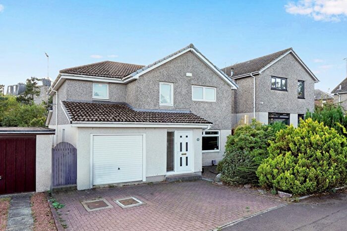 5 Bedroom Detached House For Sale In Mayshade Road, Loanhead, EH20