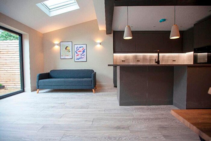 7 Bedroom House To Rent In Ladybarn Lane, Manchester, M14