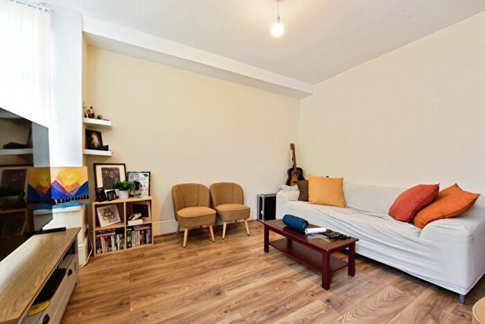 3 Bedroom Terraced House For Sale In City Road, Sheffield, South Yorkshire, S2