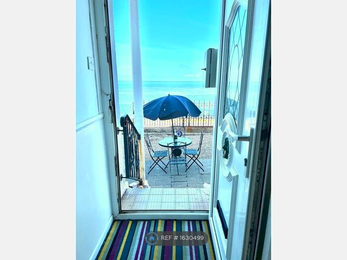 5 Bedroom End Of Terrace House To Rent In Beach Houses, Margate, CT9