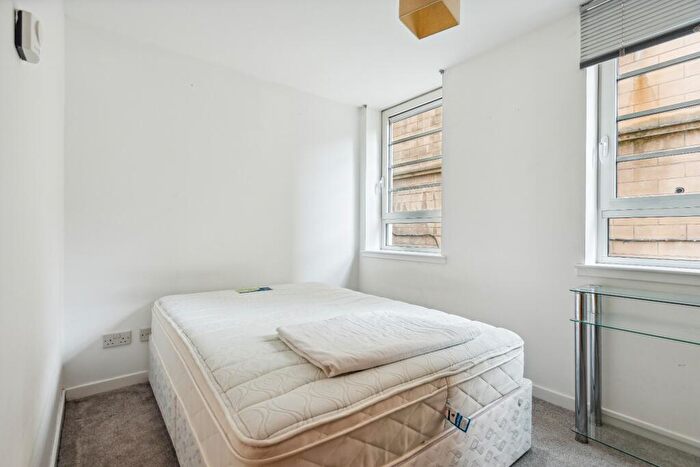 1 Bedroom Flat To Rent In Sauchiehall Street, Flat -, City Centre, Glasgow, G2