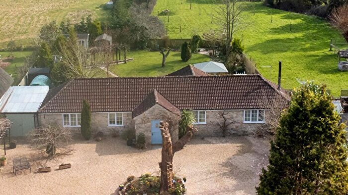 2 Bedroom Link Detached House For Sale In Sparkford, Yeovil, Somerset, BA22
