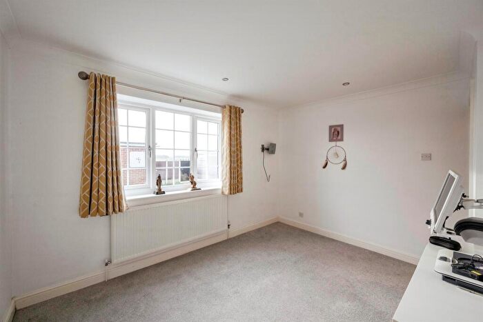 2 Bedroom Detached Bungalow For Sale In Kepple Close, New Rossington, Doncaster, DN11