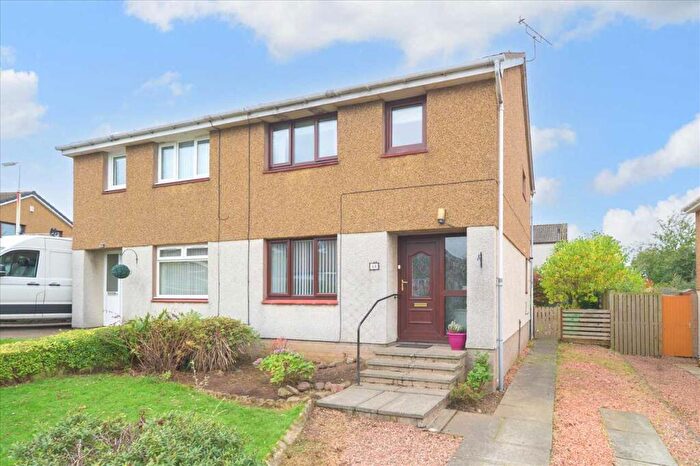3 Bedroom Semi-Detached Villa For Sale In Strathbeg Drive, Dalgety Bay, KY11