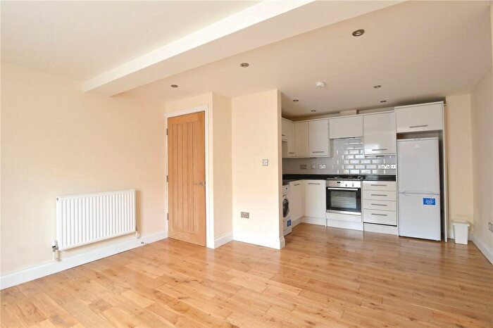 1 Bedroom Apartment To Rent In East Dulwich Road, East Dulwich, London, SE22