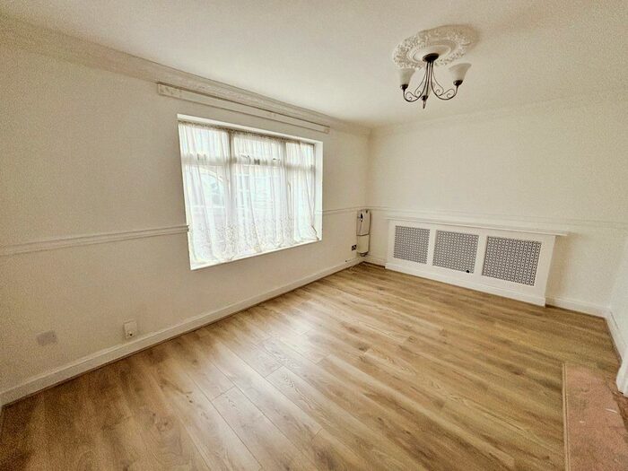 2 Bedroom End Of Terrace House To Rent In Tarling Road, London, E16