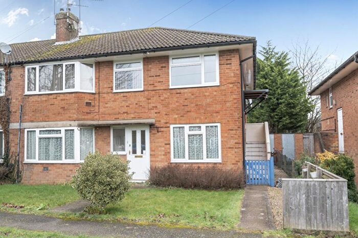 2 Bedroom Maisonette For Sale In Chesham, Buckinghamshire, HP5