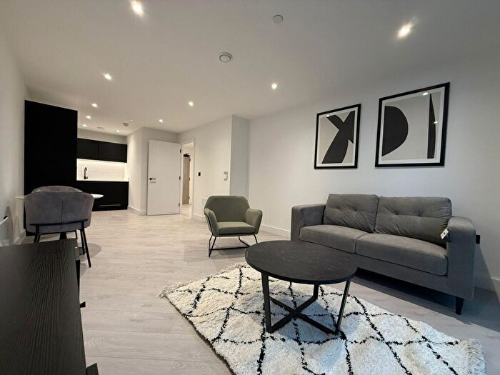 1 Bedroom Apartment To Rent In Trinity Way, Manchester, M3