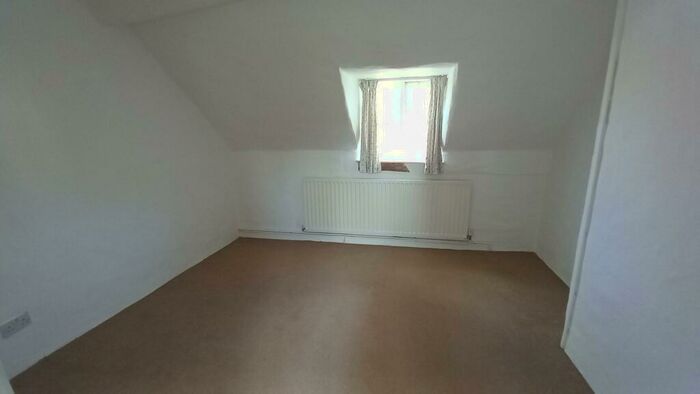 2 Bedroom End Of Terrace House To Rent In Bridge End, Warwick, CV34
