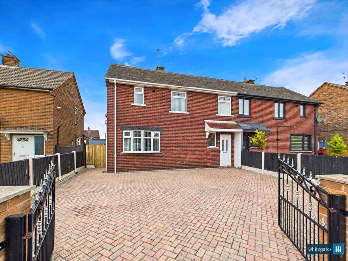 3 Bedroom Semi-Detached House For Sale In Woodlea Grove, Armthorpe, Doncaster, DN3
