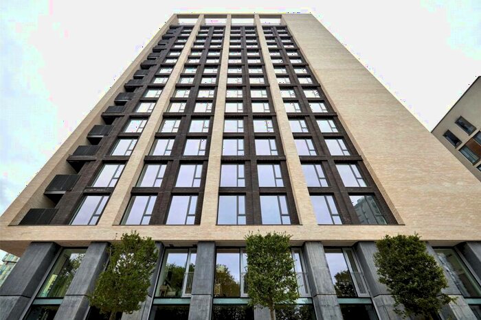 2 Bedroom Apartment To Rent In Fiftyfive, Queen Street, Salford, M3