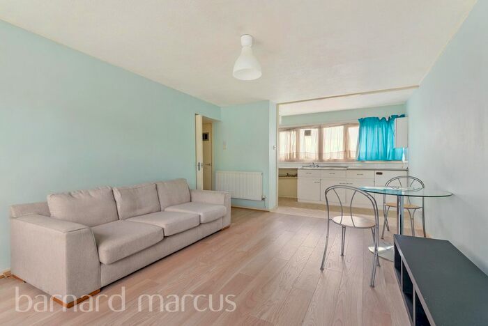 1 Bedroom Flat To Rent In Cheshire Close, Mitcham, CR4