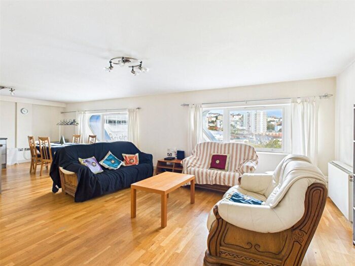 2 Bedroom Penthouse To Rent In . Apartments, Bristol, BS1