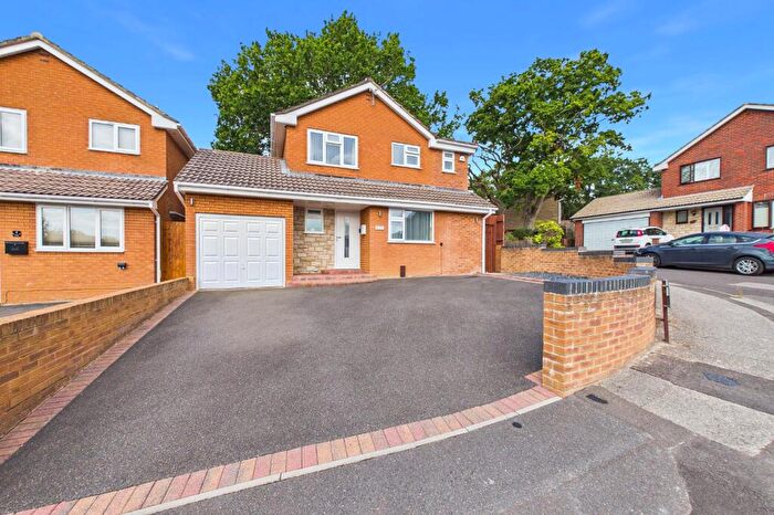3 Bedroom Detached House For Sale In Buckthorn Close, Poole, Dorset, BH17