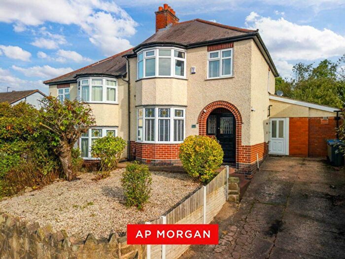 3 Bedroom Semi Detached House For Sale In Pound Road, Oldbury, West Midlands, B68