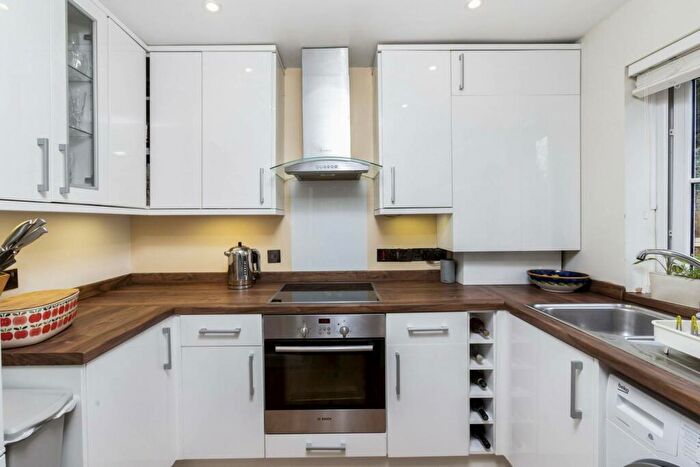 1 Bedroom Flat To Rent In Underhill Road, East Dulwich, London, SE22