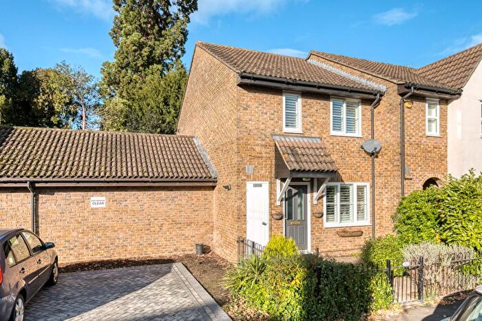 3 Bedroom Terraced House To Rent In Churchfield Road, Walton-On-Thames, KT12