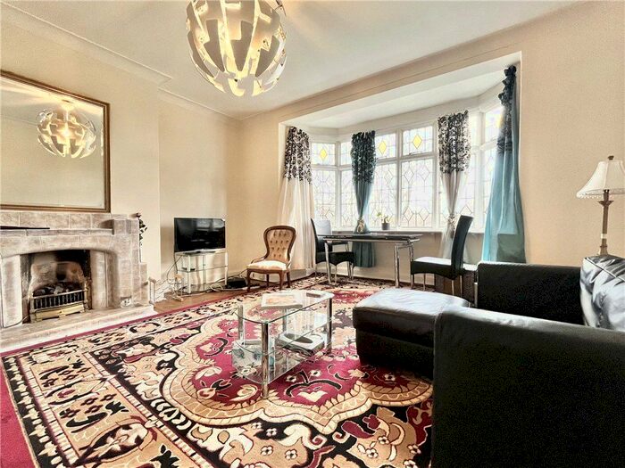 Studio To Rent In Cambridge Park Court, Cambridge Park, Twickenham, TW1