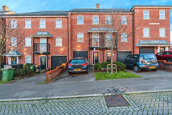 4 Bedroom Town House For Sale In Ashton Gardens, Eastleigh, SO50