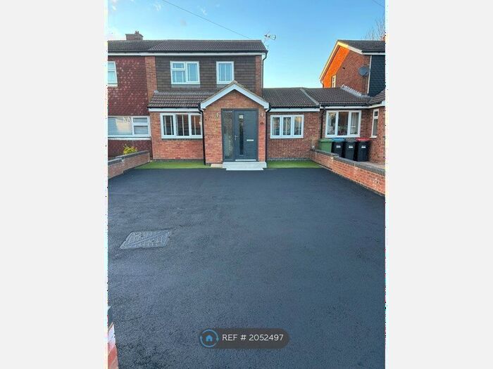 4 Bedroom Semi-Detached House To Rent In The Elms, Milton Keynes, MK3